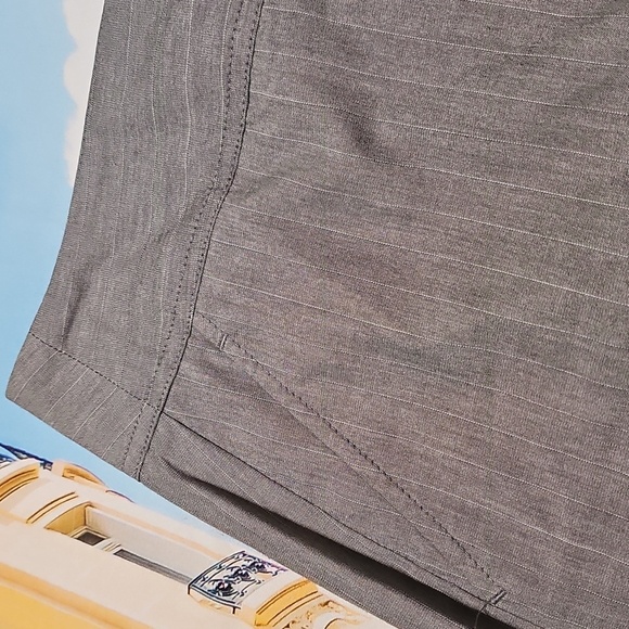 Theory Gray Pencil‎ Skirt Size 8 - Picture 2 of 5